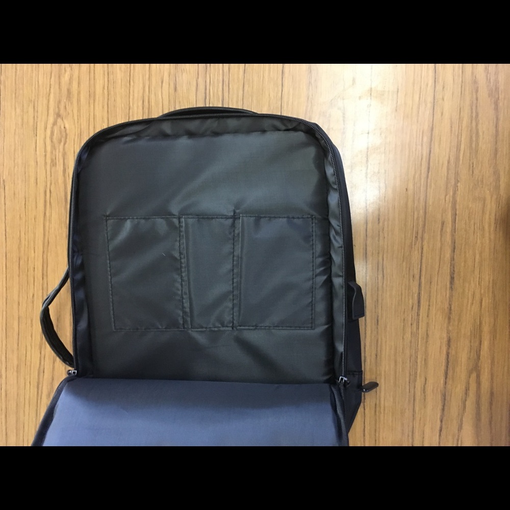 New laptop backpack - Picture 7 of 8